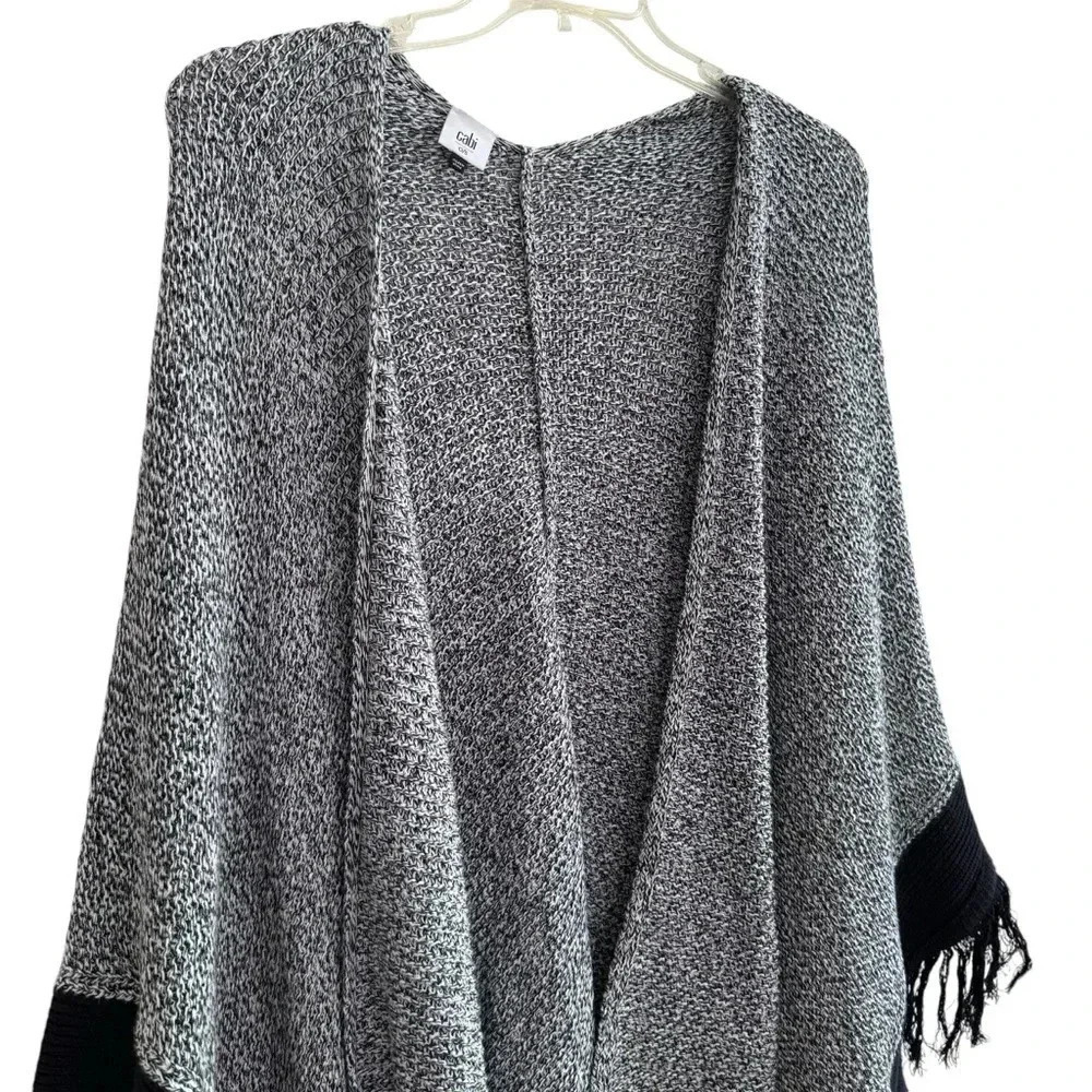 CAbi Style# 3361 Pepper Cape Poncho Shawl Sweater With Fringe Black White - Picture 5 of 11